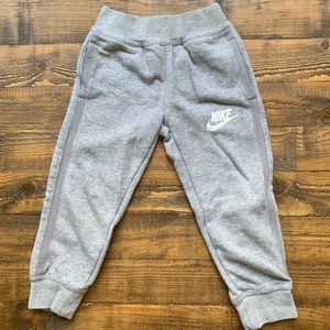 Toddler Boys Size 4T Nike Joggers Sweatpants